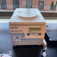 Eppendorf 5417C Centrifuge image 1
